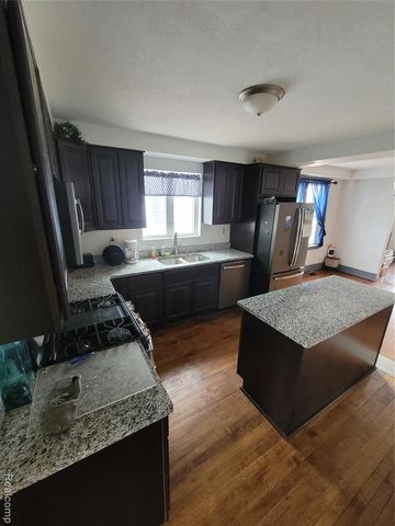 22936 Oakwood Avenue, Eastpointe, MI 48021