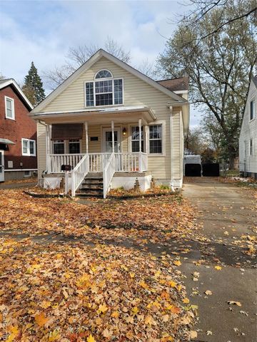 22936 Oakwood Avenue, Eastpointe, MI 48021