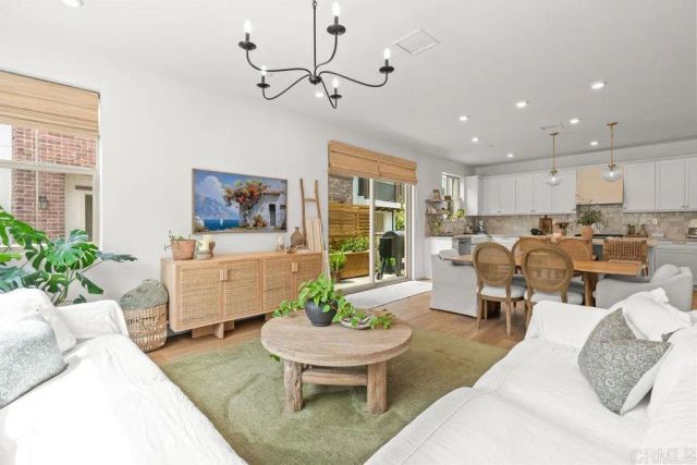 1763 Laurelwood Way, Oceanside, CA 92057