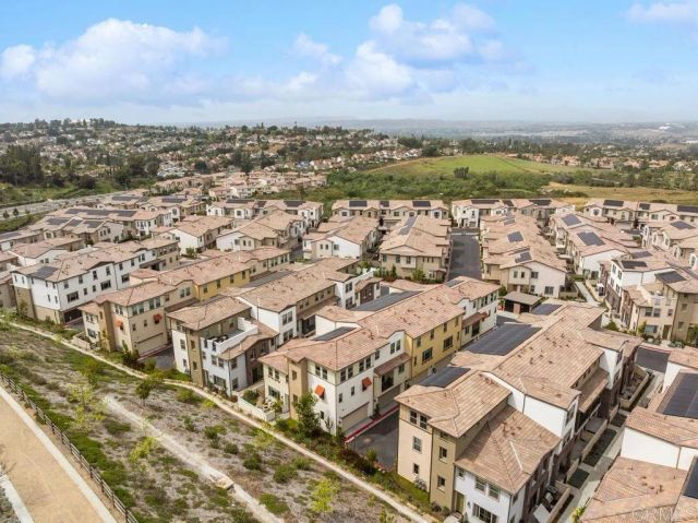 1763 Laurelwood Way, Oceanside, CA 92057