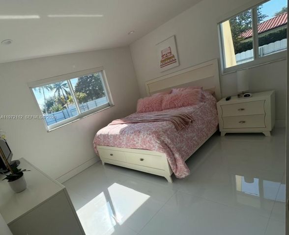 9230 SW 68th St 0, Miami, FL 33173