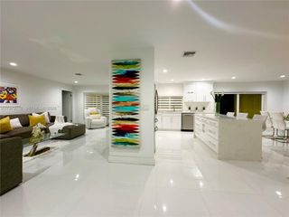 9230 SW 68th St 0, Miami, FL 33173