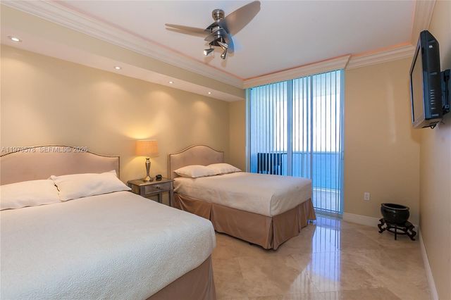 1800 S OCEAN DR 3803, Hallandale Beach, FL 33009