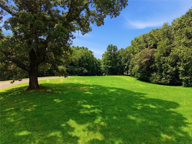 140 Sherwood Lane, Canton, GA 30115