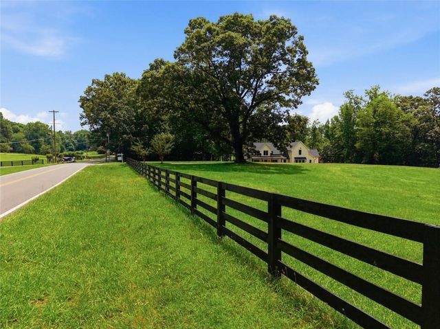 140 Sherwood Lane, Canton, GA 30115