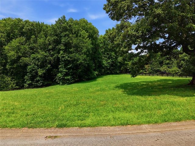 140 Sherwood Lane, Canton, GA 30115