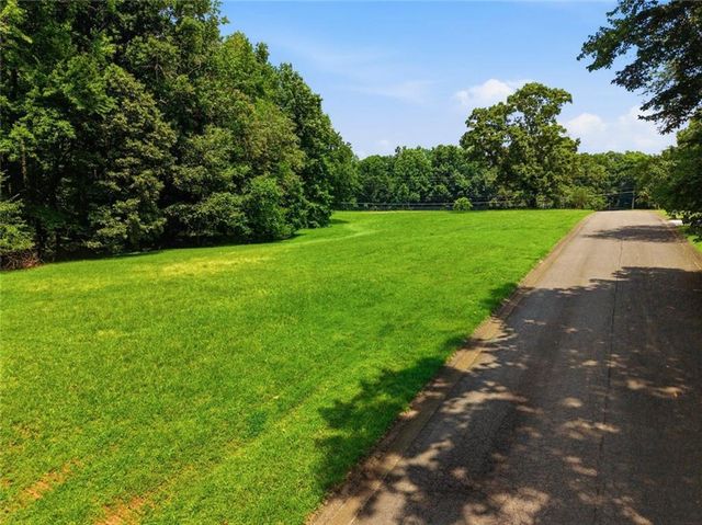140 Sherwood Lane, Canton, GA 30115