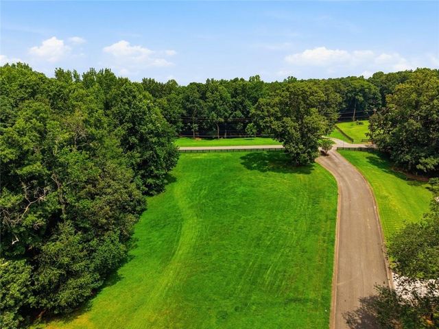 140 Sherwood Lane, Canton, GA 30115