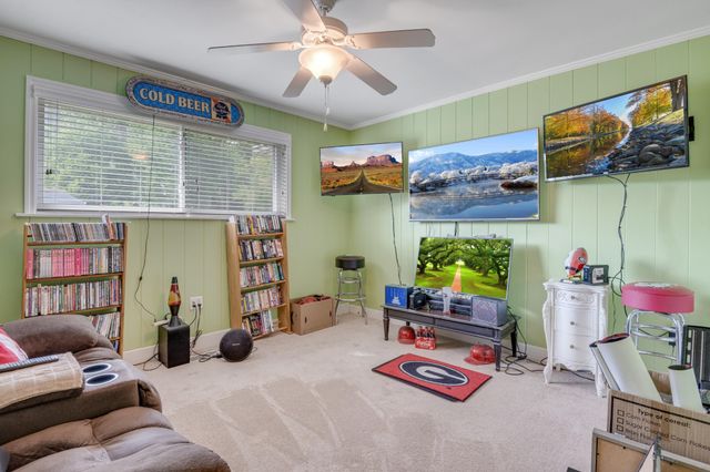 502 S Sweetbriar Avenue, Chattanooga, TN 37412