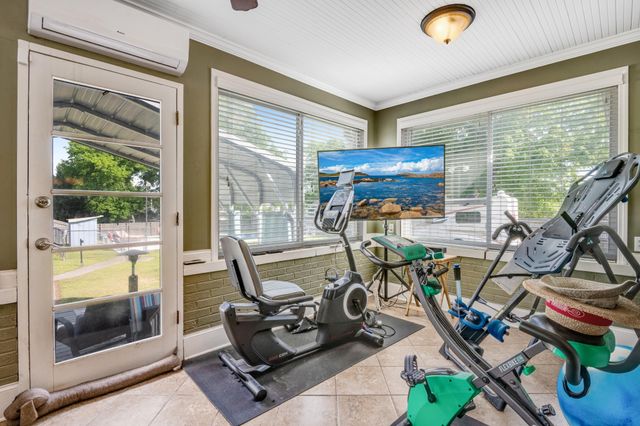 502 S Sweetbriar Avenue, Chattanooga, TN 37412