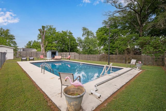 502 S Sweetbriar Avenue, Chattanooga, TN 37412