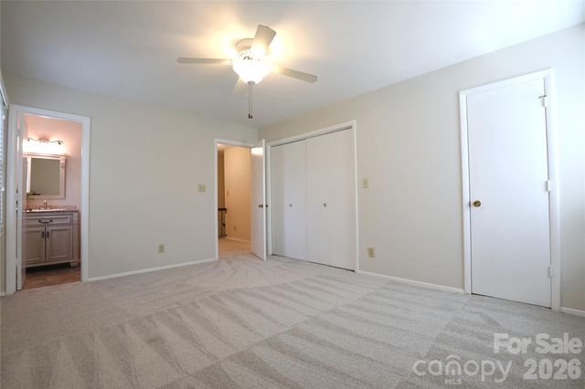 725 Bethune Place, Matthews, NC 28105