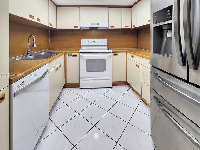 9070 SW 125th Avenue A203, Miami, FL 33186