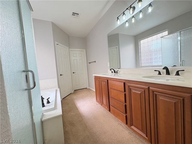 5769 Danish Garden Street, Las Vegas, NV 89148