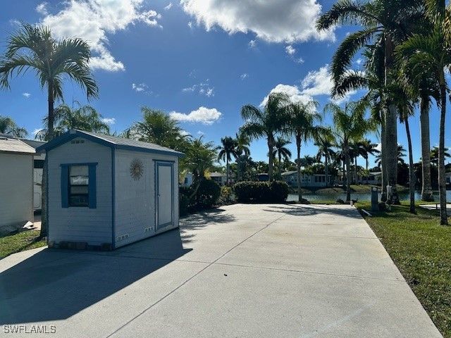 1233 Diamond Lake CIR, Naples, FL 34114