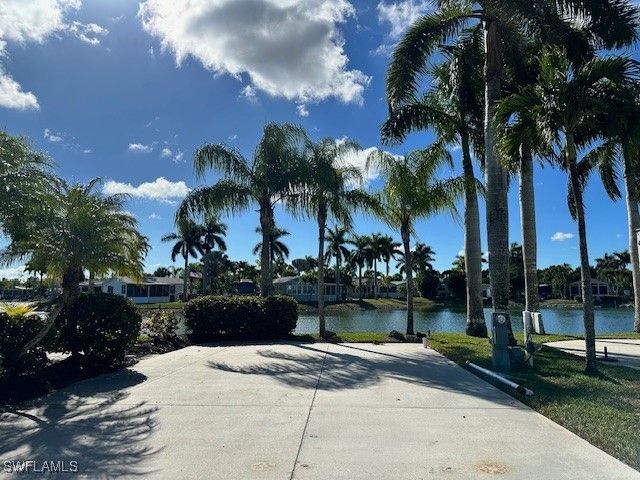 1233 Diamond Lake CIR, Naples, FL 34114