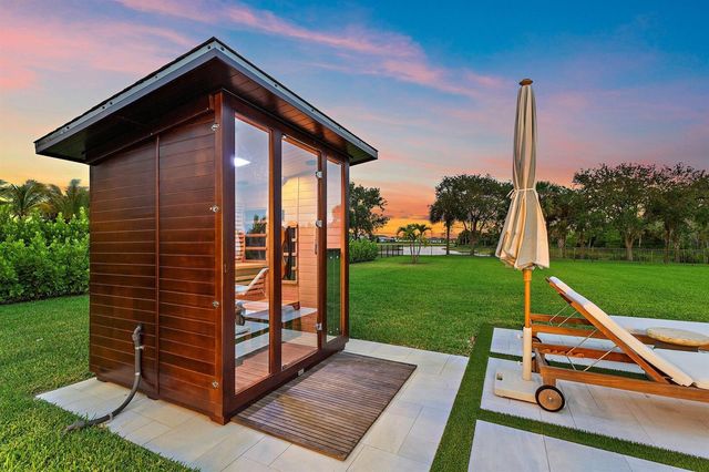 20065 SE Bridgewater Drive, Jupiter, FL 33458