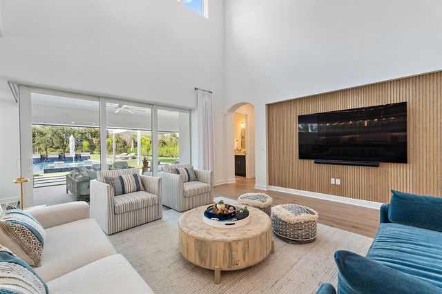 20065 SE Bridgewater Drive, Jupiter, FL 33458
