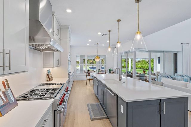 20065 SE Bridgewater Drive, Jupiter, FL 33458