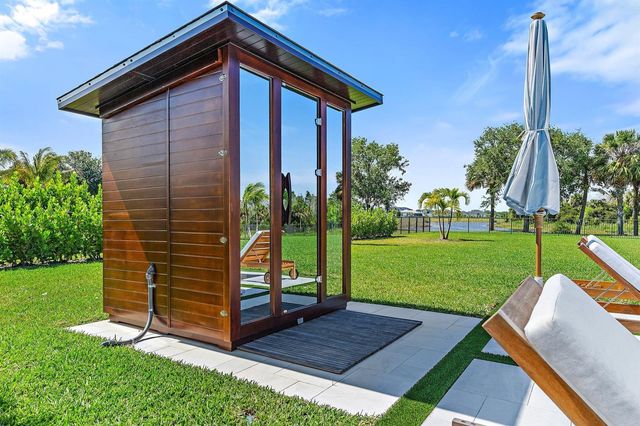20065 SE Bridgewater Drive, Jupiter, FL 33458