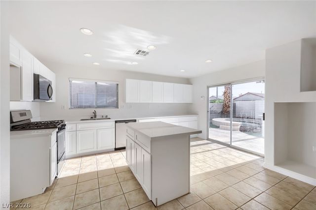 9034 Dulcimer Lane, Las Vegas, NV 89123