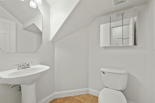 1900 Jentsch CT A, Austin, TX 78745