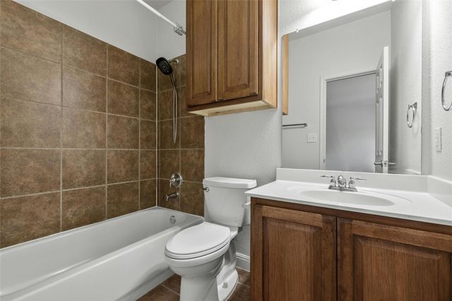 1900 Jentsch CT A, Austin, TX 78745