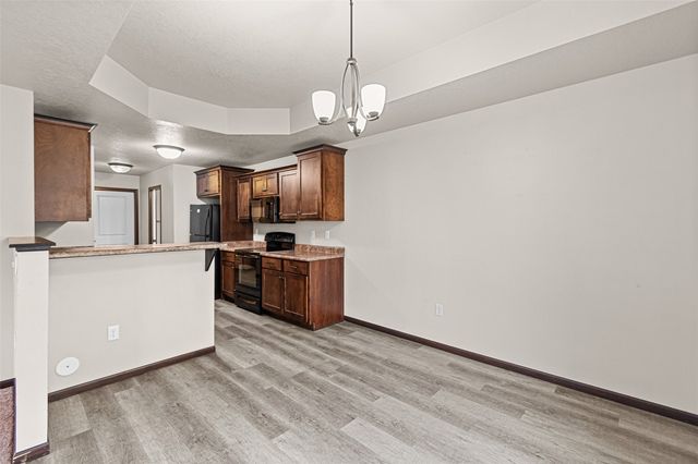 1633 Burr Drive, North Liberty, IA 52317