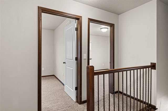 1633 Burr Drive, North Liberty, IA 52317