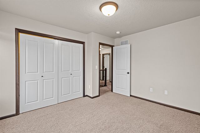 1633 Burr Drive, North Liberty, IA 52317