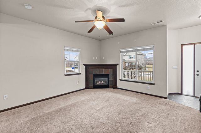 1633 Burr Drive, North Liberty, IA 52317