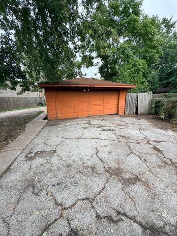 13813 S Halsted Street, Riverdale, IL 60827