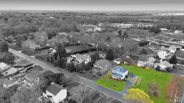 17 West Lane, East Moriches, NY 11940