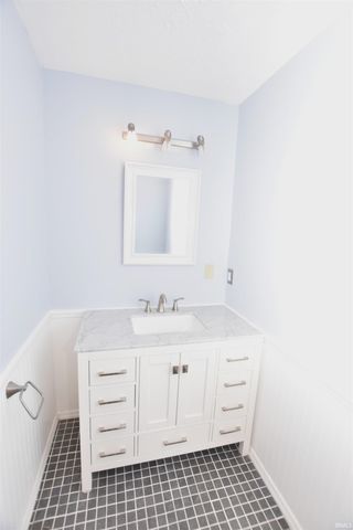 1423 E Bradshire Street, Bloomington, IN 47401