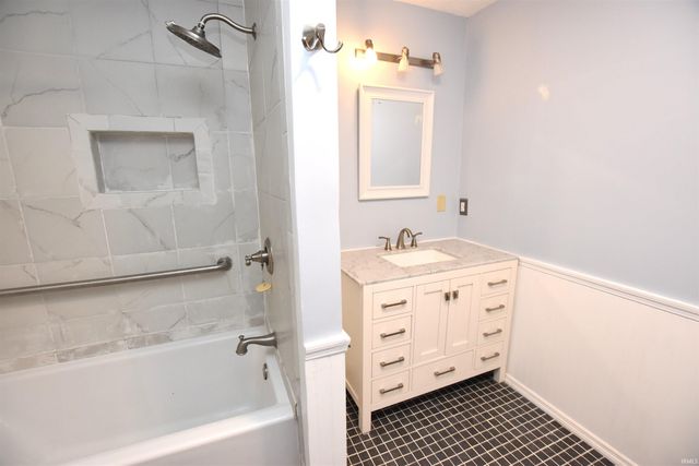 1423 E Bradshire Street, Bloomington, IN 47401