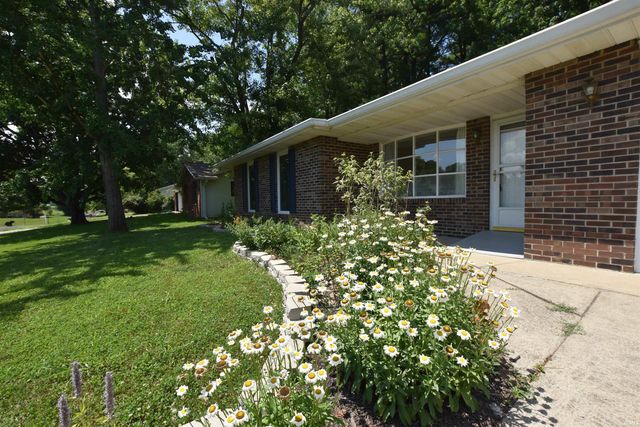 1423 E Bradshire Street, Bloomington, IN 47401