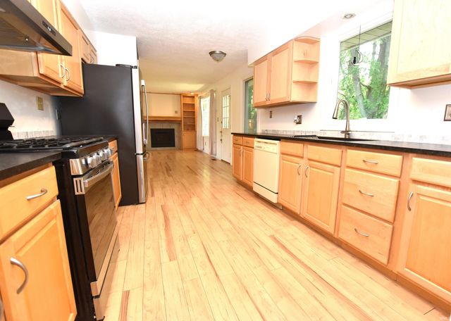 1423 E Bradshire Street, Bloomington, IN 47401