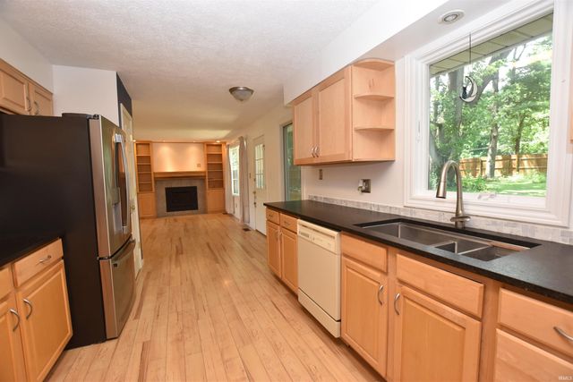 1423 E Bradshire Street, Bloomington, IN 47401