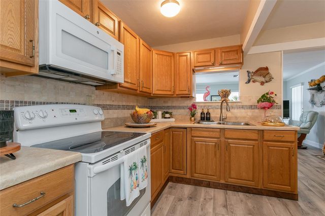 14 LAFAYETTE STREET, Bradenton, FL 34208