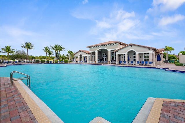 9333 SW 227th Street 6-6, Cutler Bay, FL 33190