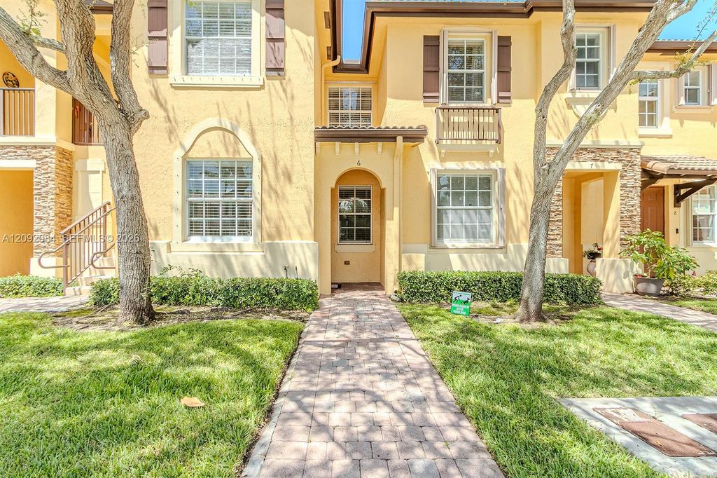 9333 SW 227th Street 6-6, Cutler Bay, FL 33190