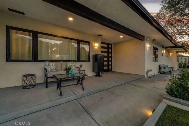 3890 Shadow Grove Road, Pasadena, CA 91107