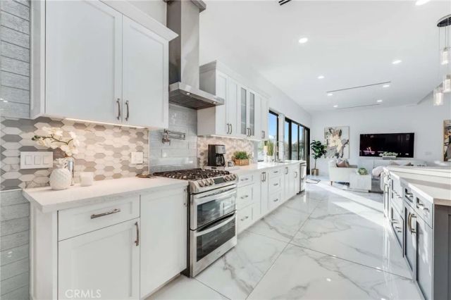 3890 Shadow Grove Road, Pasadena, CA 91107