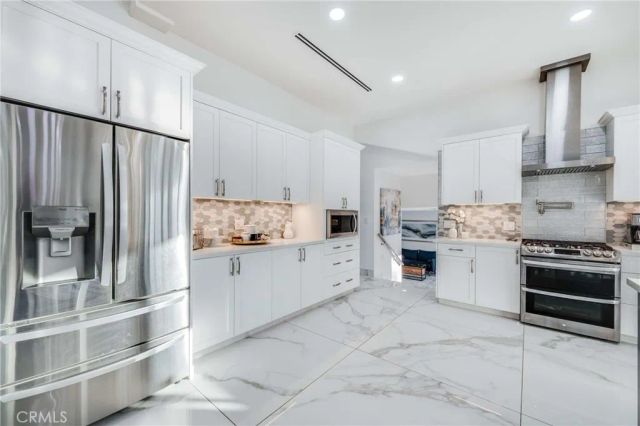 3890 Shadow Grove Road, Pasadena, CA 91107