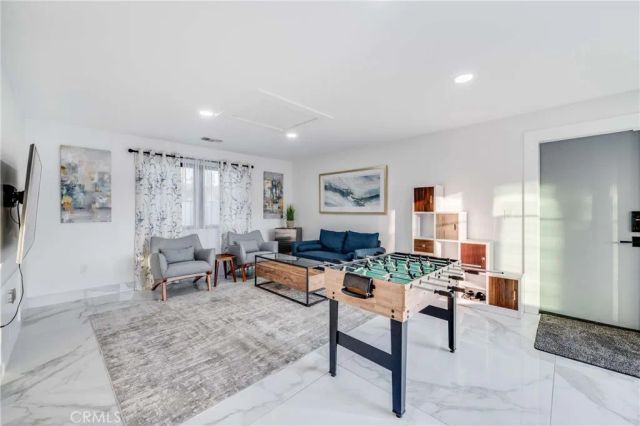 3890 Shadow Grove Road, Pasadena, CA 91107