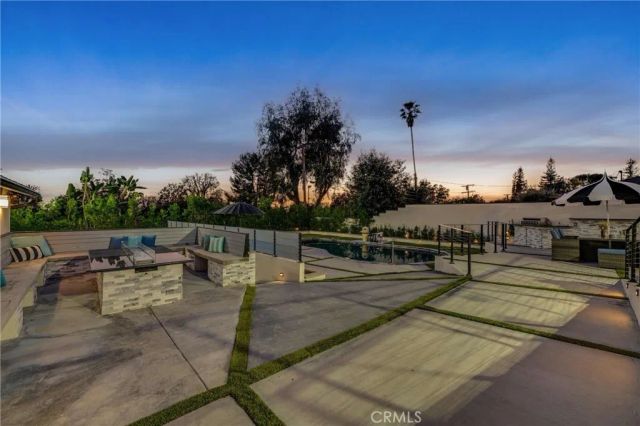 3890 Shadow Grove Road, Pasadena, CA 91107