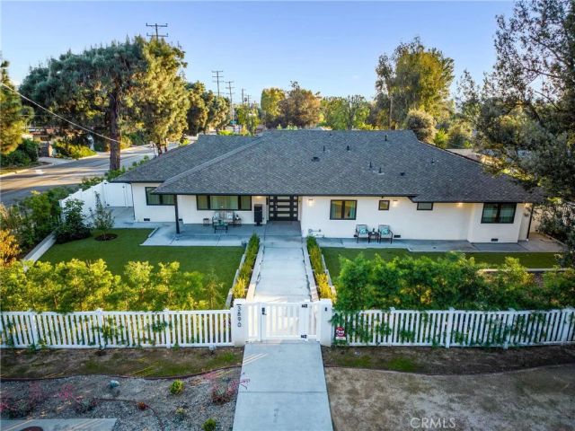 3890 Shadow Grove Road, Pasadena, CA 91107
