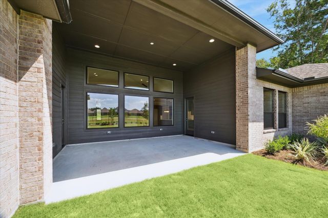 18414 Madrigal Morning Street, Conroe, TX 77302