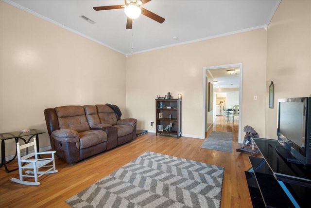 555 Barkley Street, Elloree, SC 29047