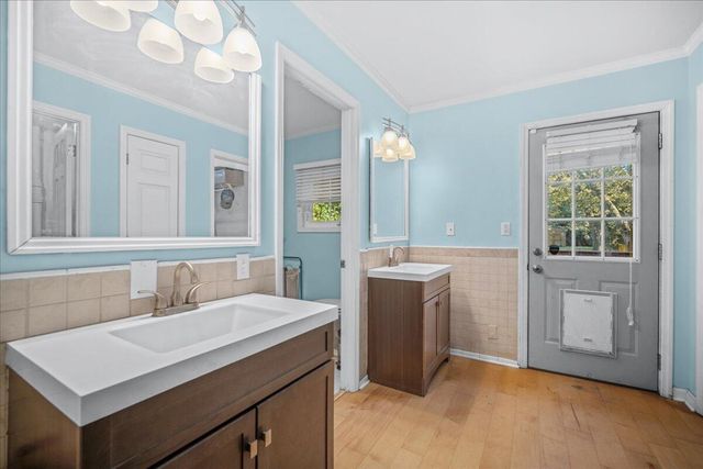 555 Barkley Street, Elloree, SC 29047